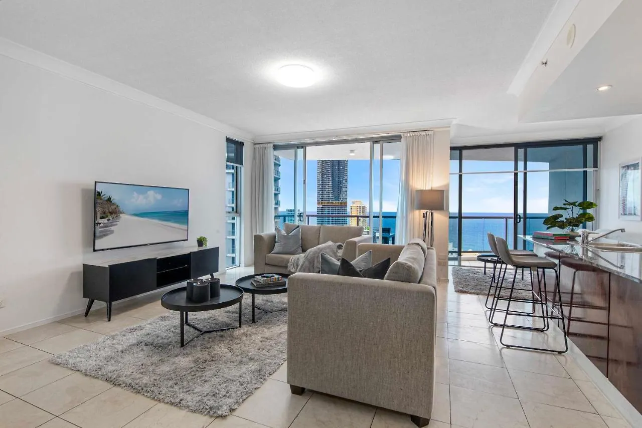 High Floor - Chevron Renaissance - Self Contained & Privately Managed - Wow *