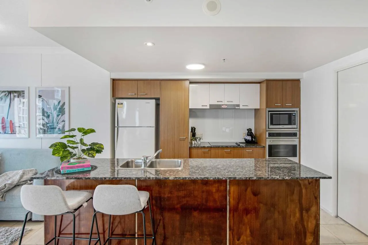 High Floor - Chevron Renaissance - Self Contained & Privately Managed - Wow 아파트 *