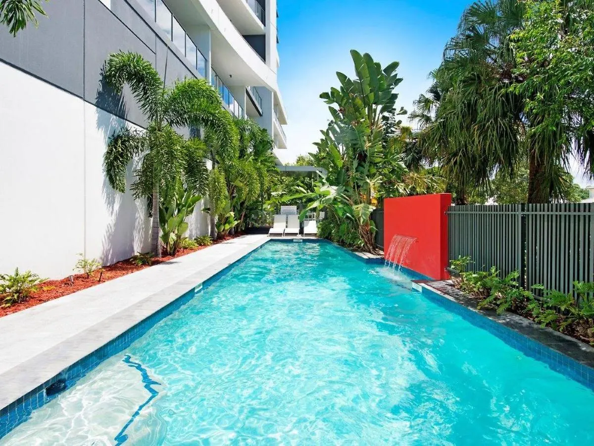 Hotell Harbour Quays 4*