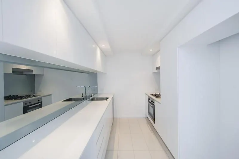 Hotel Harbour Quays Gold Coast