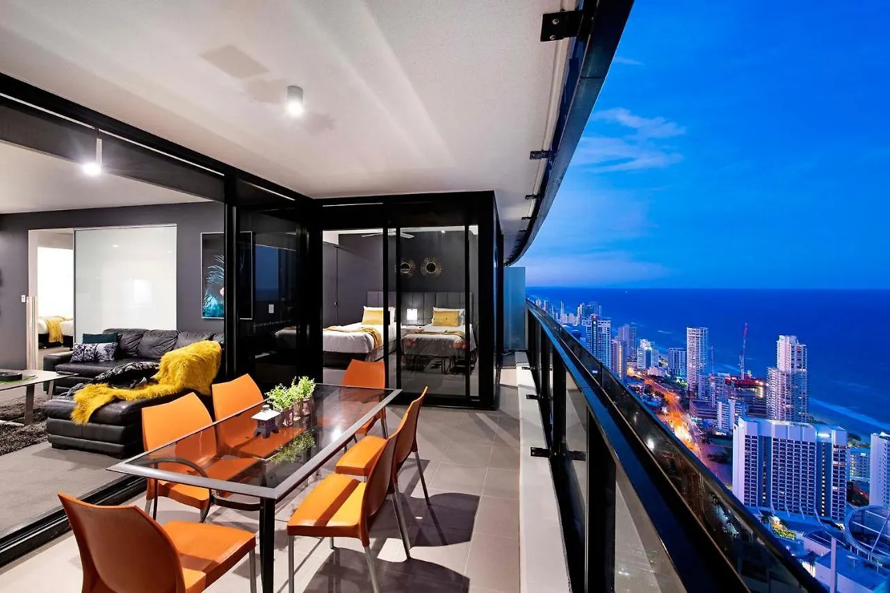 Level 57 Ocean View - Circle On Cavill - Self Contained, Privately Managed *