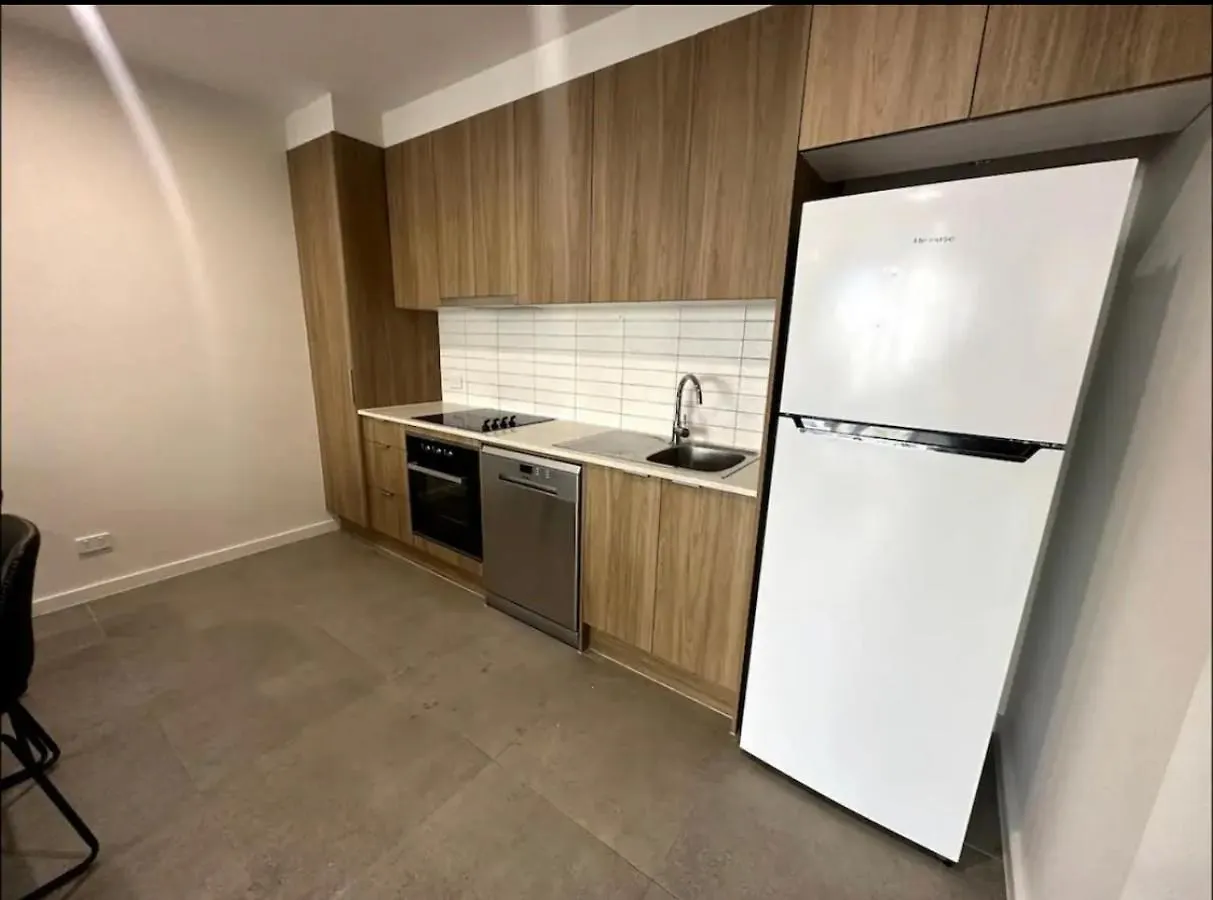 3bd 1 Block From Brand New Apartamento *