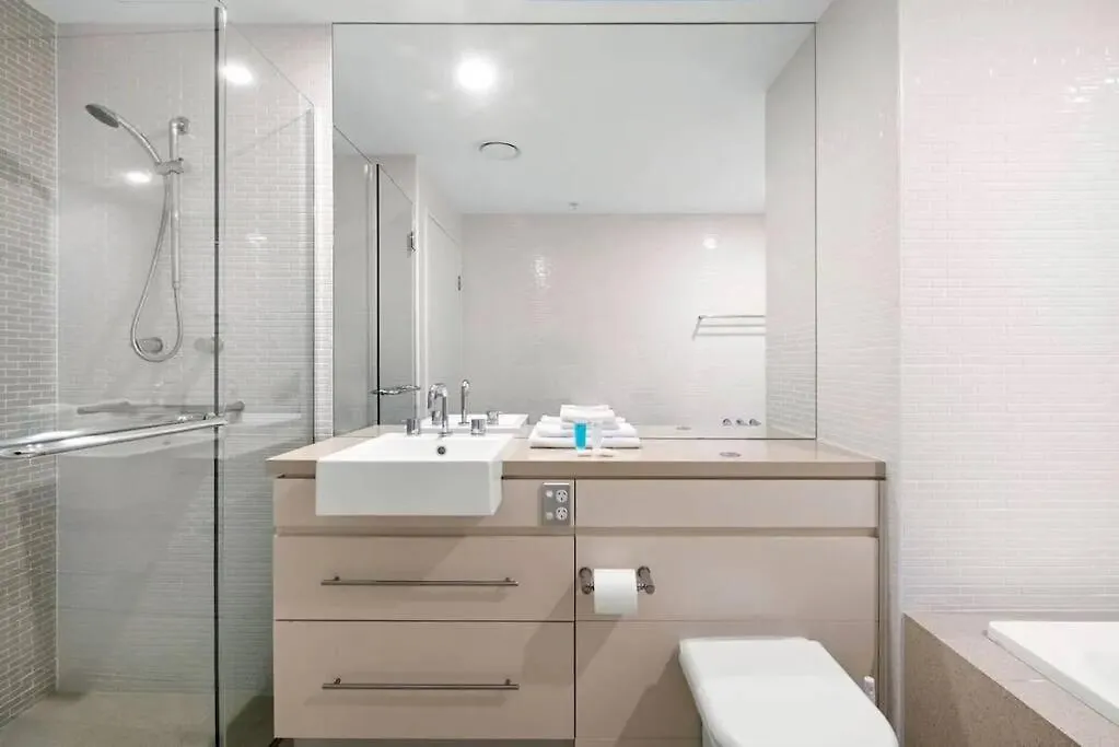 Apartment 24th Floor Luxury, The Wave Broadbeach Gold Coast