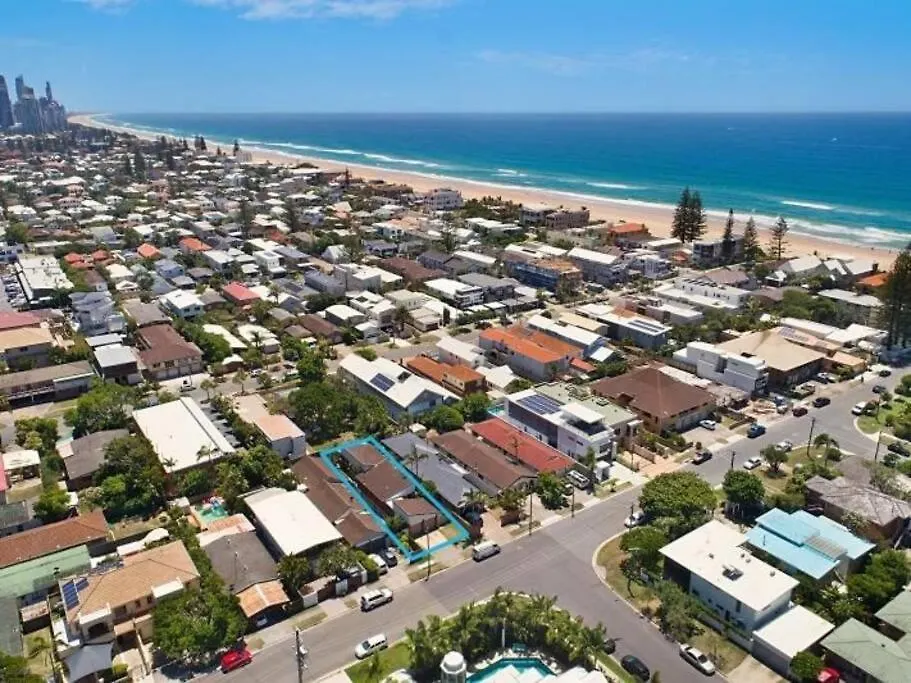 Seashell Beach House - At Mermaid Beach * Gold Coast