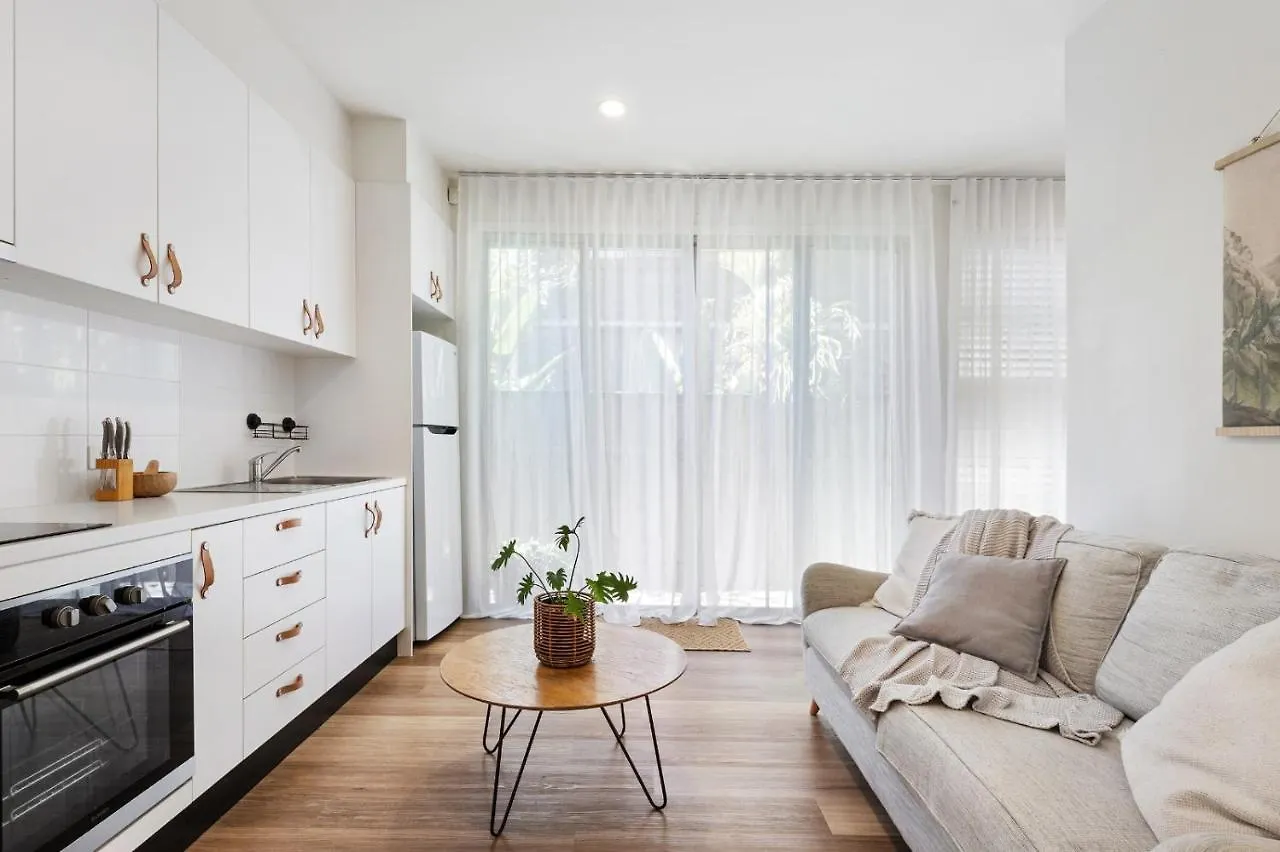 Currumbin 1 Bedroom - Steps From The Beach! Apartman Gold Coast