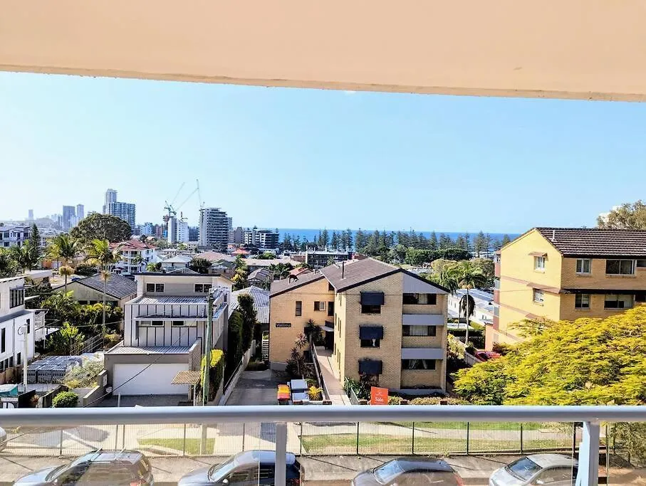 Burleigh Breeze Gold Coast