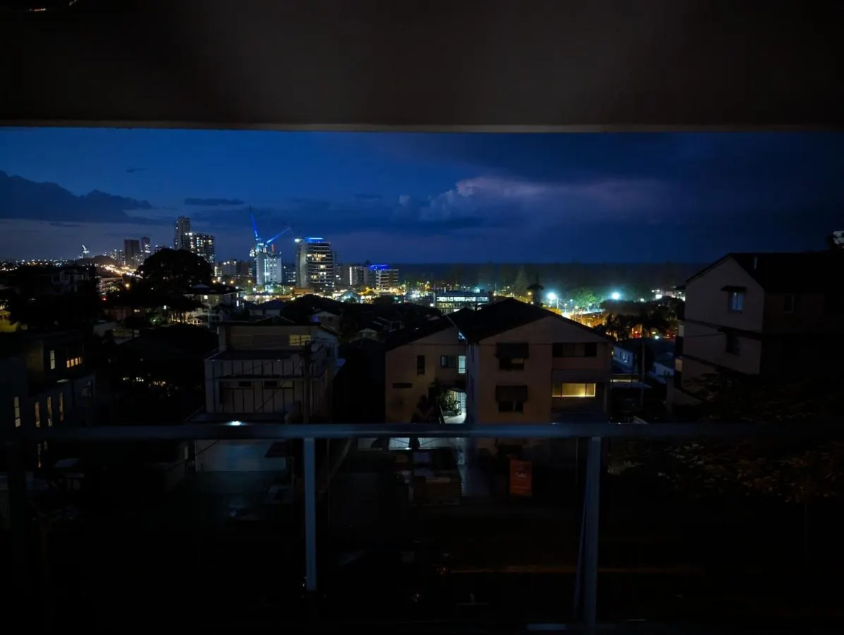 Burleigh Breeze Gold Coast