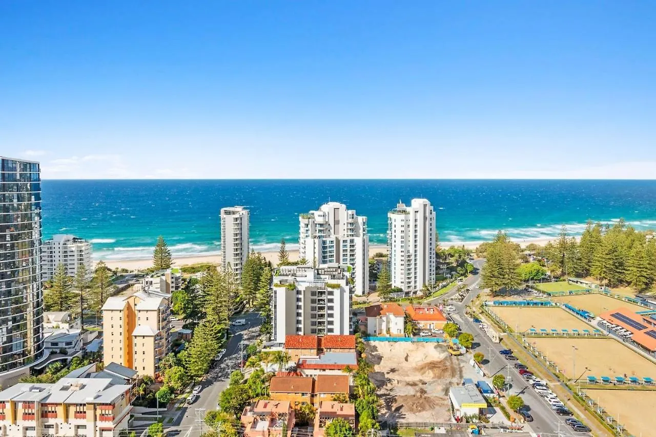 Glistening Horizons - Luxe Coastal Living * Χρυσή Ακτή