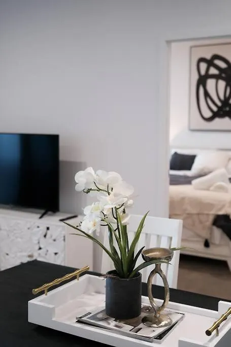 Waterview Two Bedrooms & Free Parking