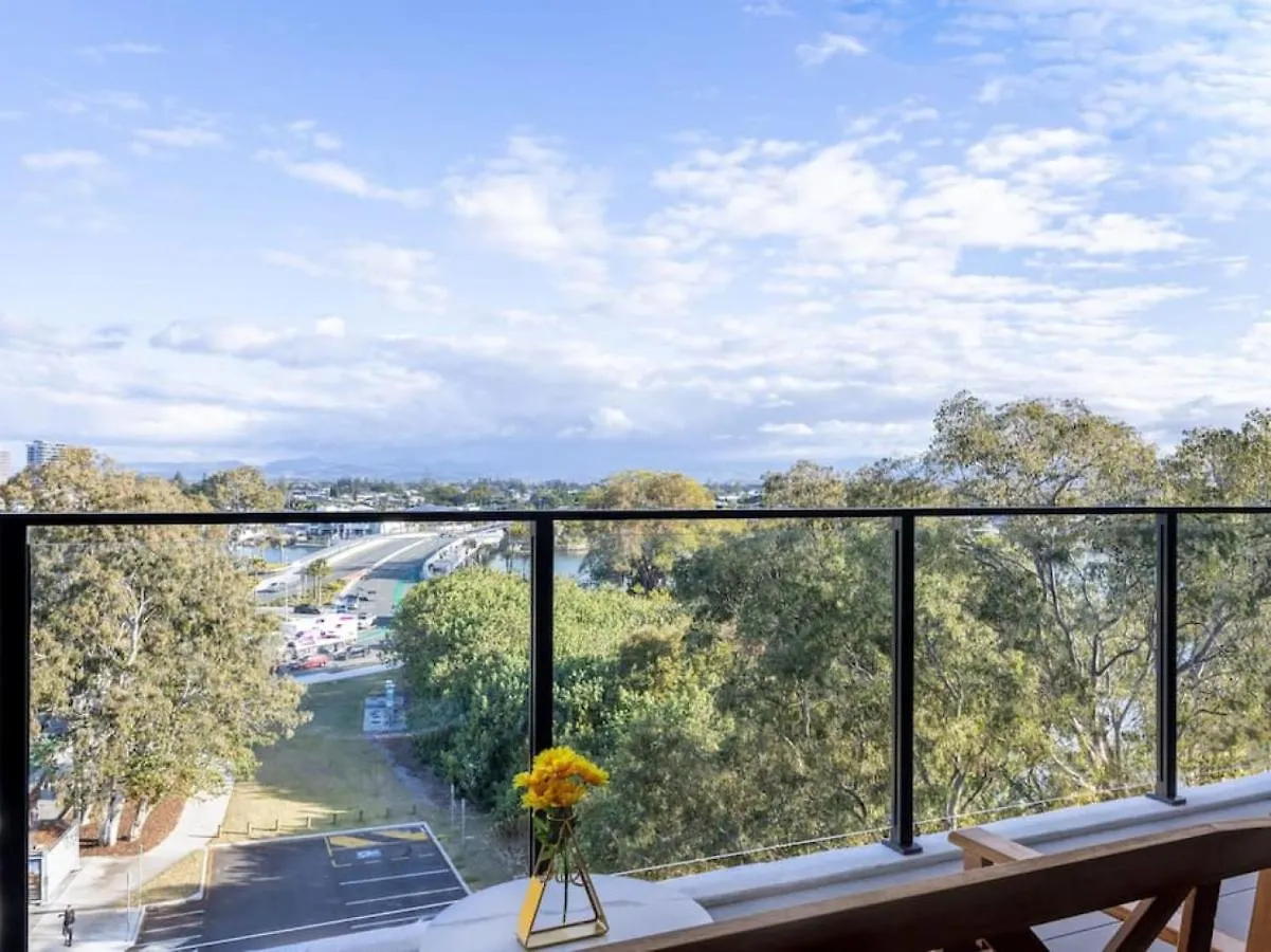 Brandnew Two Bed In Surfers Paradise With Carpark *