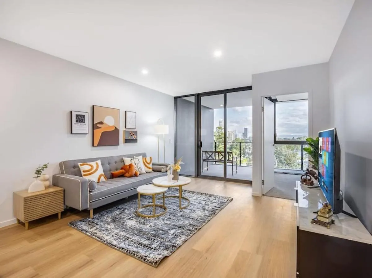 Brandnew Two Bed In Surfers Paradise With Carpark