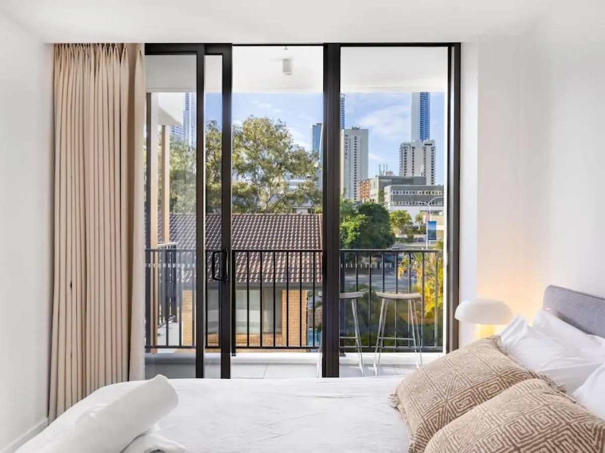 Comfortable 1br With Pool And Carpark Apartment *