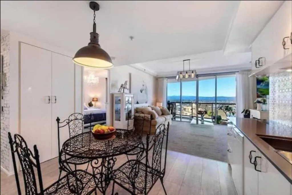Appartement Picturesque Waterviews2br In Chevron Renaissance *