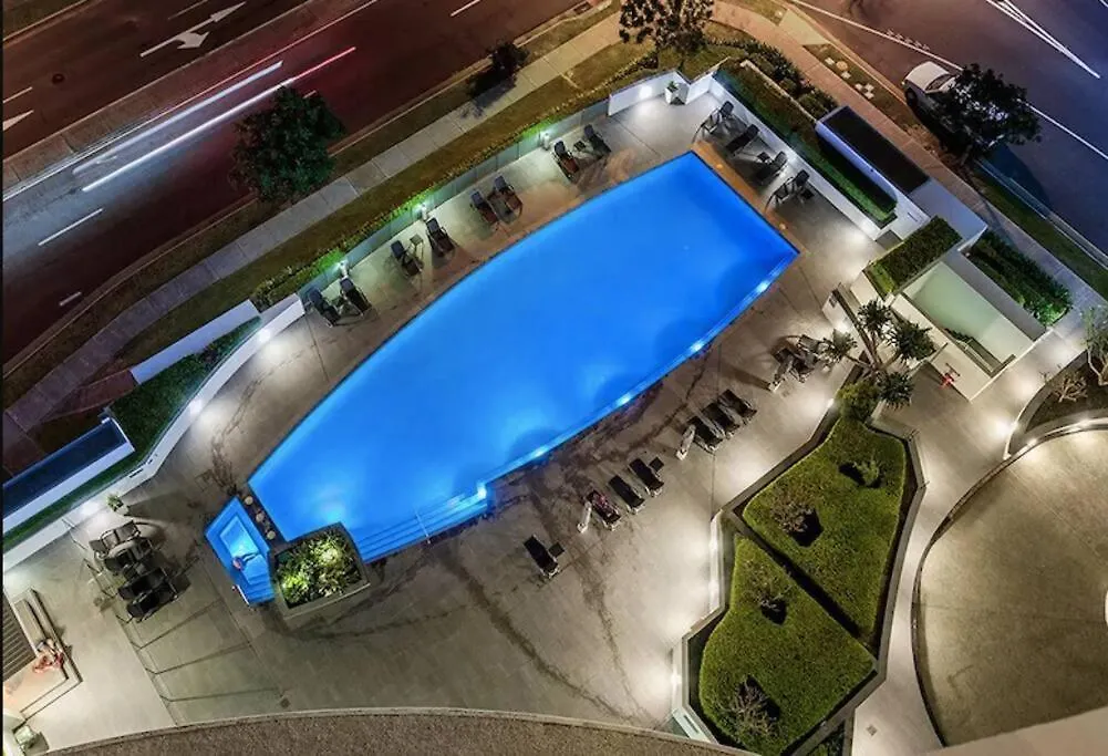 Stunning 2br2b Spectacular Ocean Views