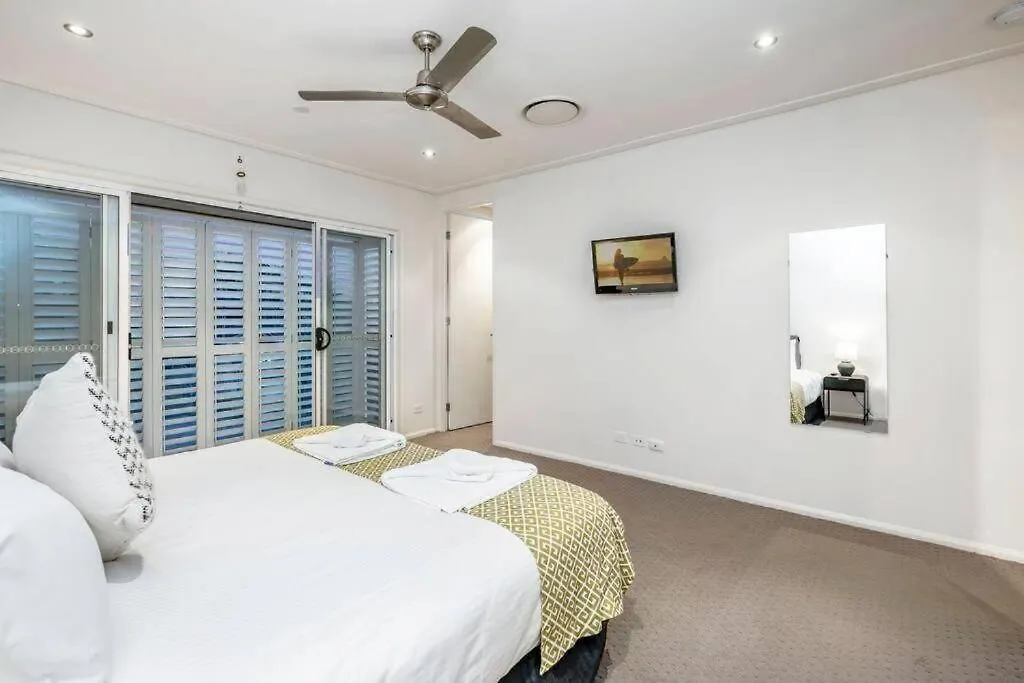 Large Spacious 4br4b Surfers With Pool 1 Guldkusten