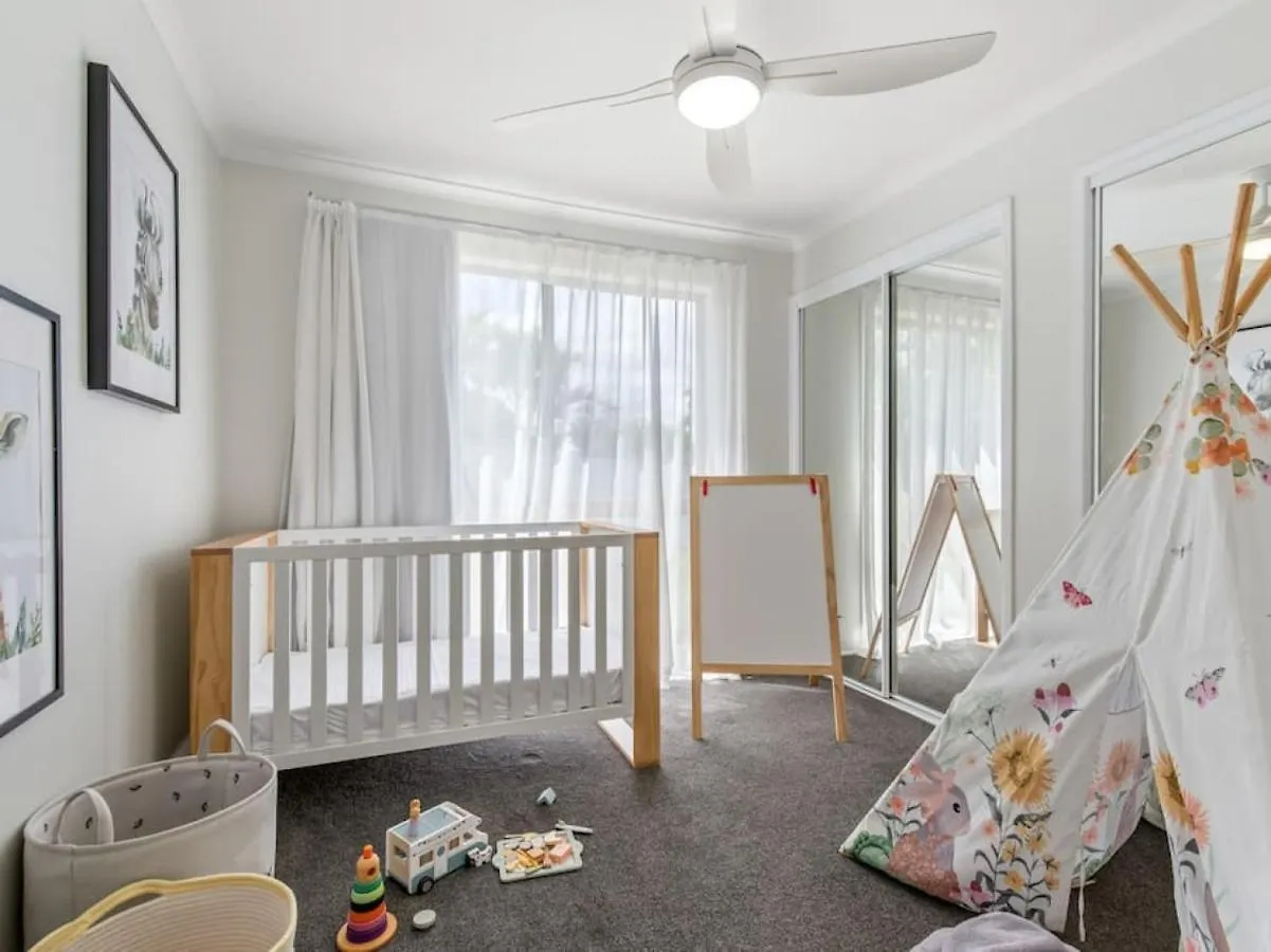Luxury 5br Retreat Family House With Pool In Gc בית נופש