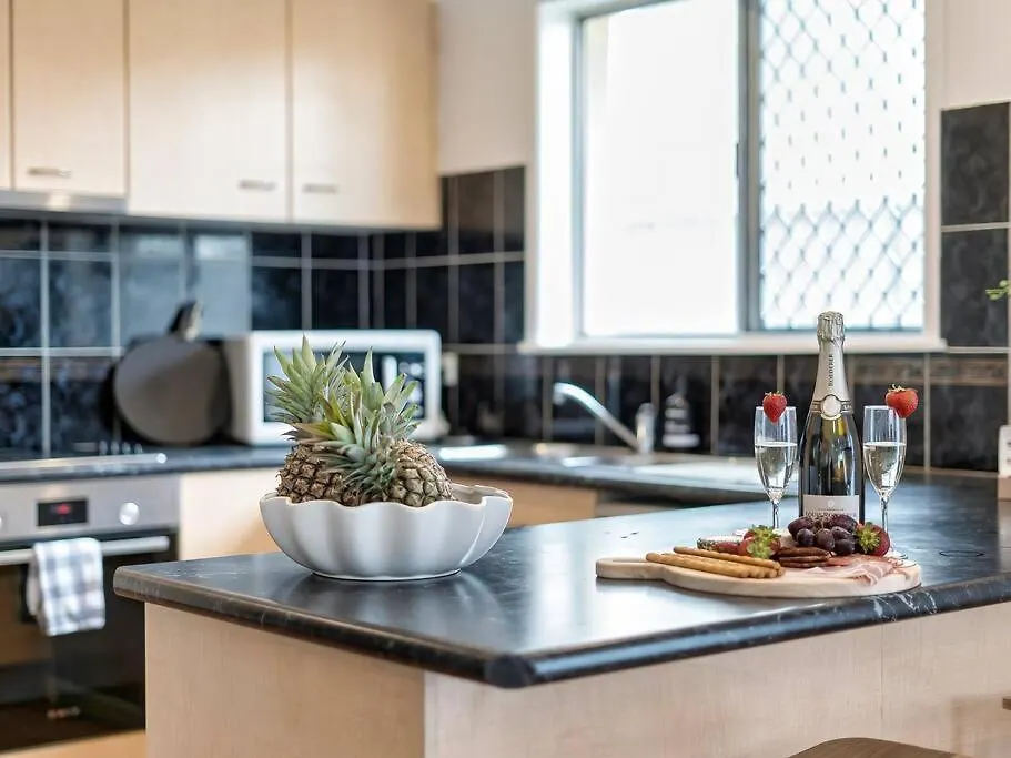 빌라 Southport Oasis 6br Pool Central 골드코스트