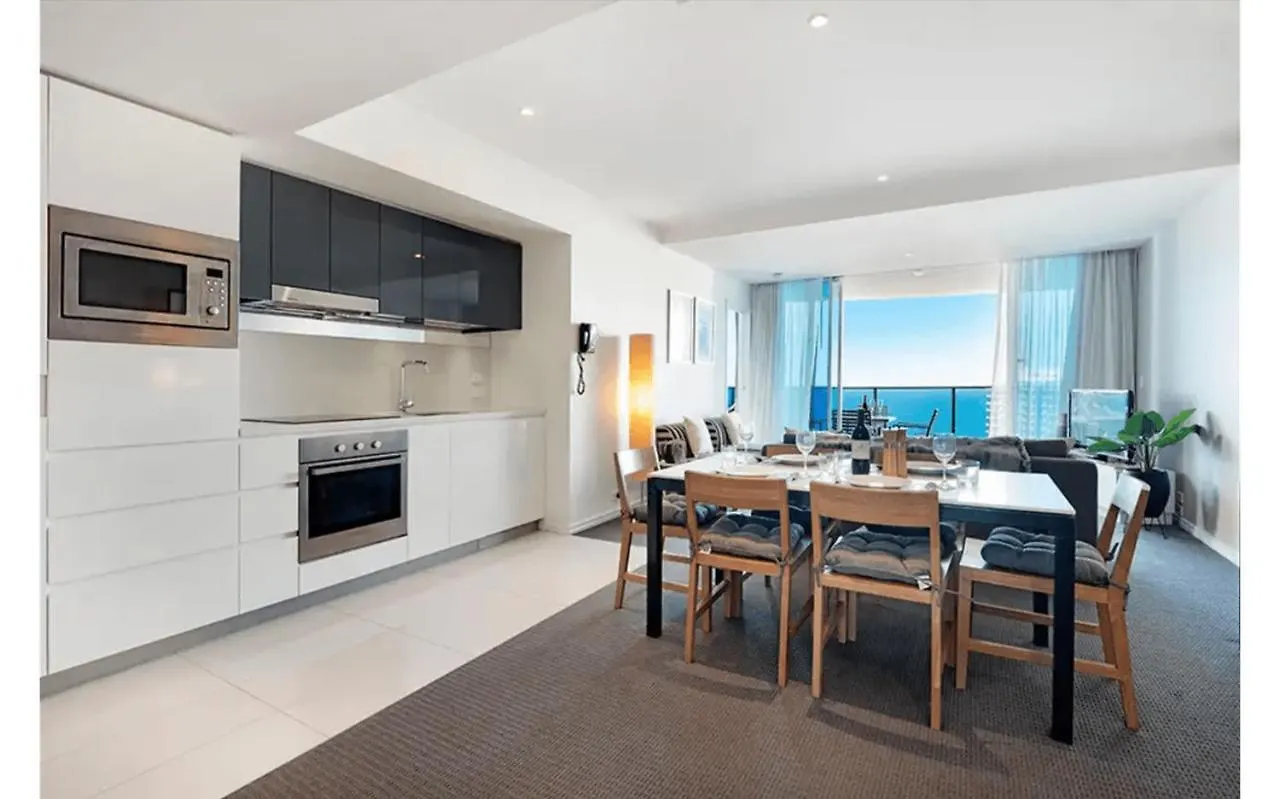 Hilton 2 Bed 2 Bath With Car Park 12704 شقة *