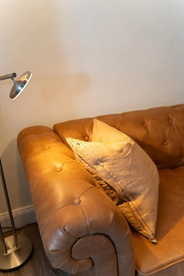 The Midtown - Modern Oasis With Ev Charging Pool Netflix Appartement