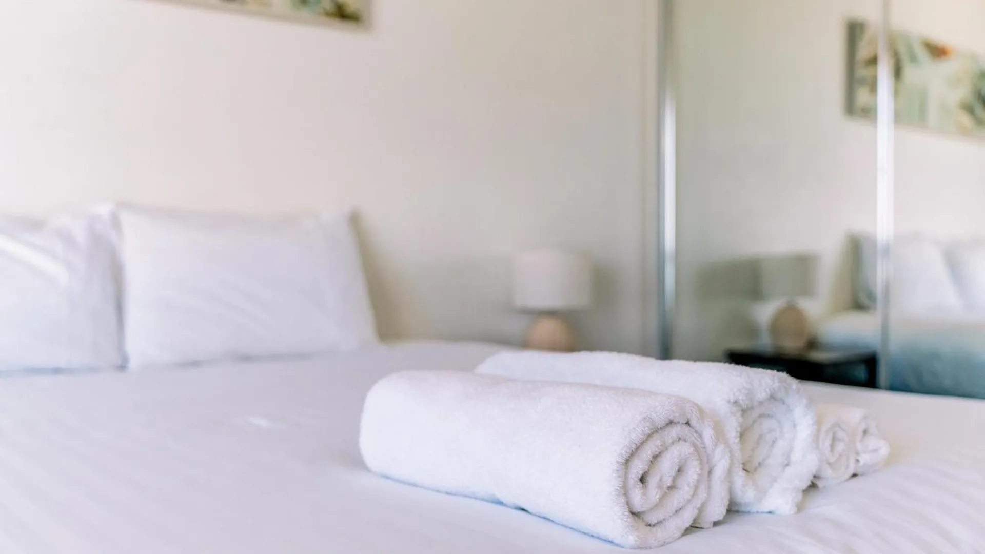 Aparthotel Olympus Beachfront Gold Coast