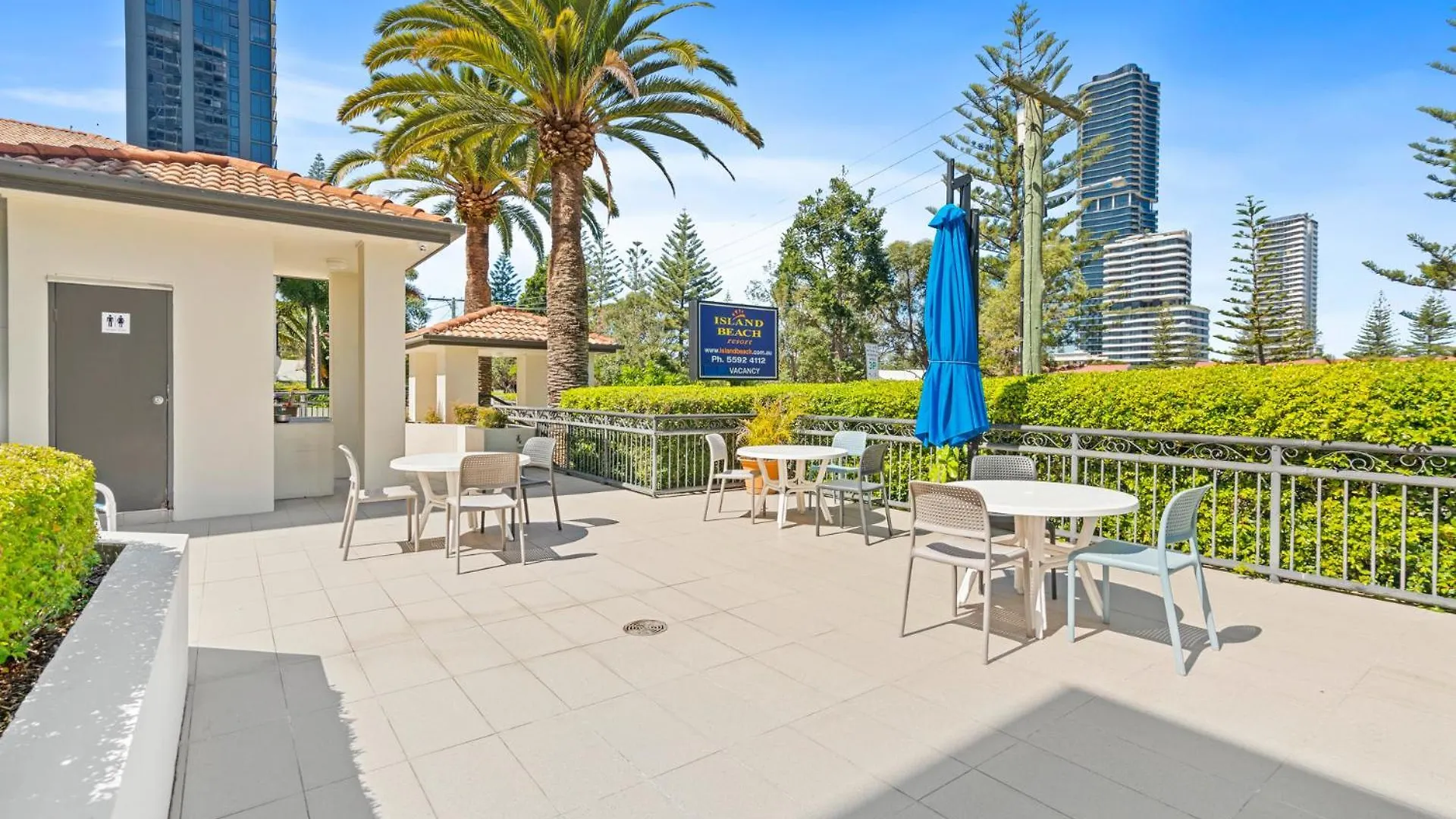 Island Aparthotel