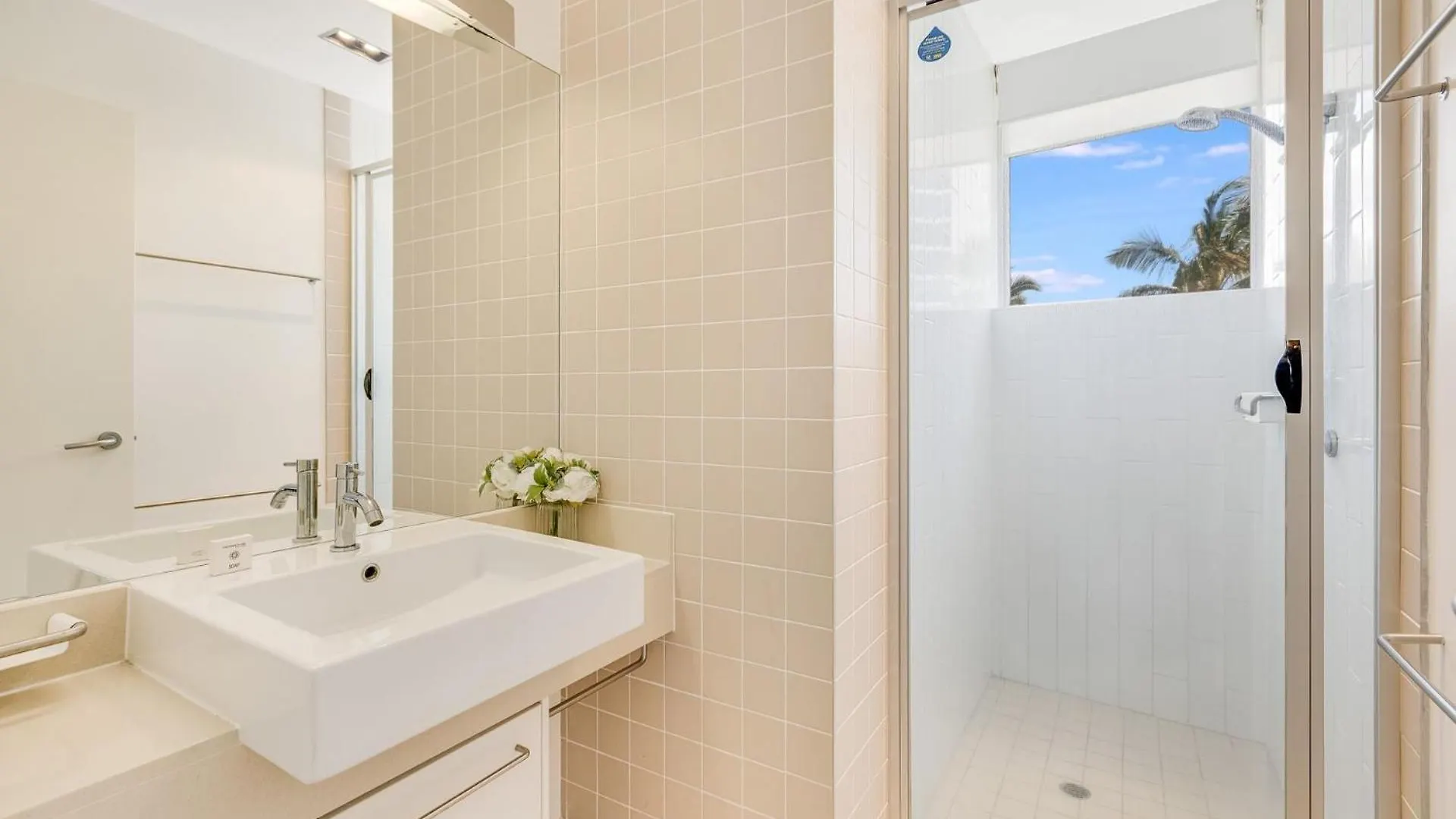 Sands On Greenmount Unit 4 Apartment