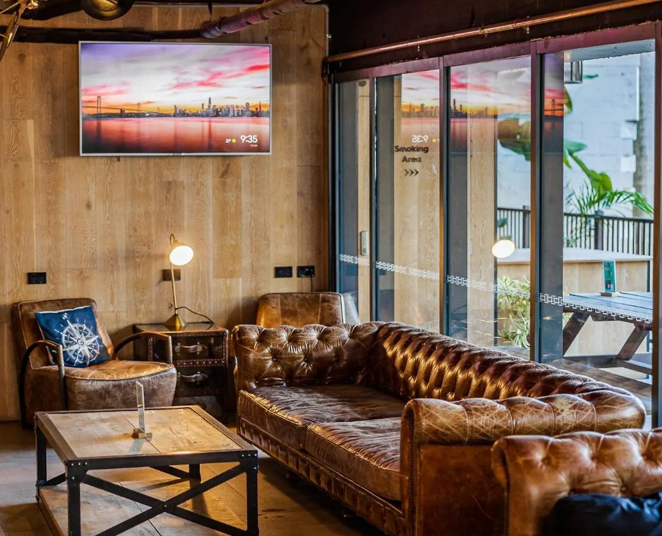 Bunk Surfers Paradise International Backpacker (adults Only)