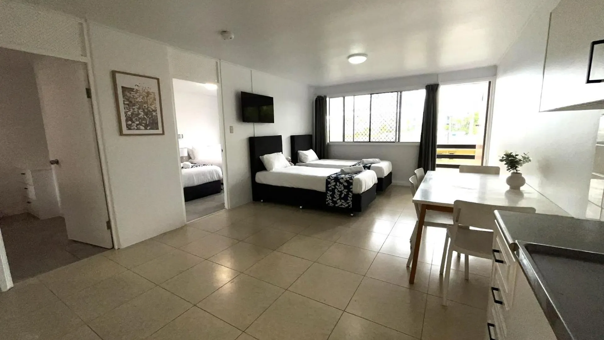 Motel Browns Broadbeach Gold Coast