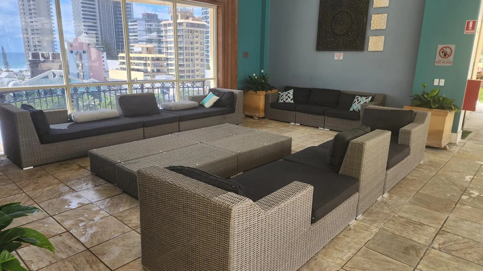 Darren Surfers Guest house Gold Coast