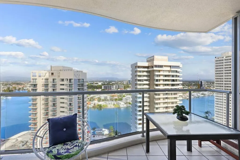 Chevron Renaissance 2 Bedroom Unit, Great Views Gold Coast