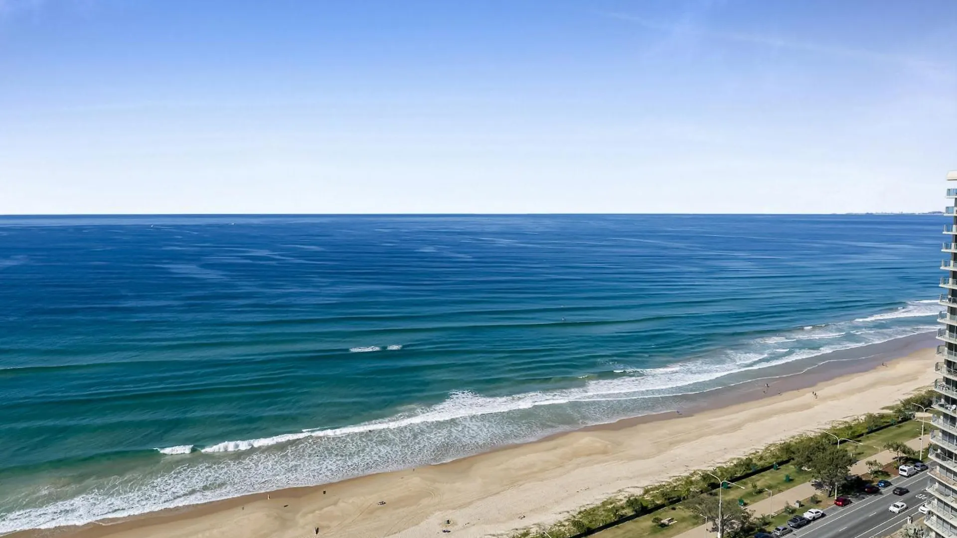 Wonderful 2-bed With Pool, Gym & Scenic Views Gold Coast