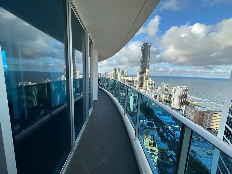 Hilton Surfers High Floor Beach Views * Gold Coast