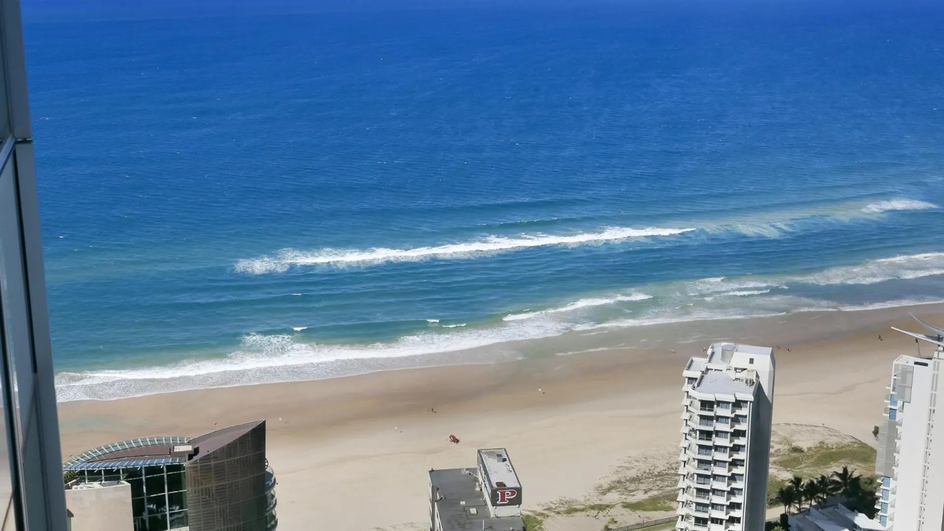 Luxury 3-bed With Pool, Gym & Breathtaking Views Apartment Gold Coast