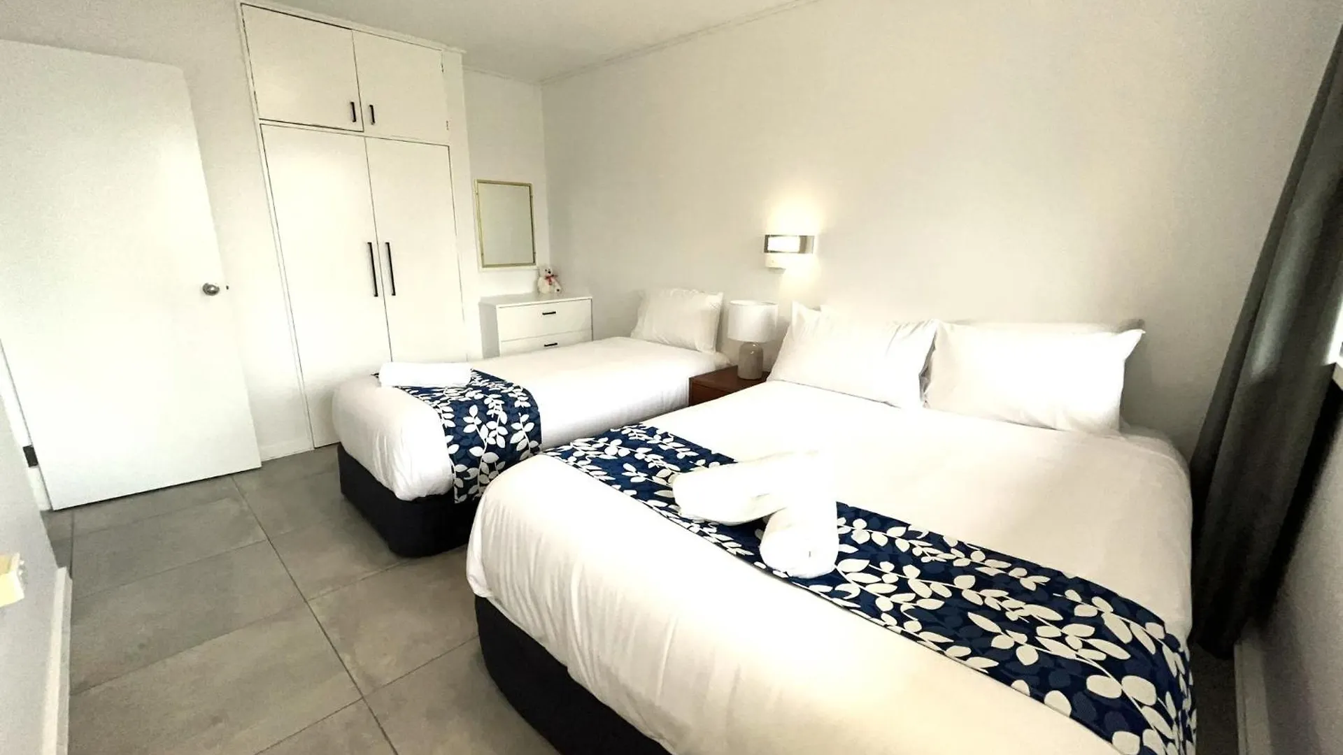 Motel Browns Broadbeach 3*