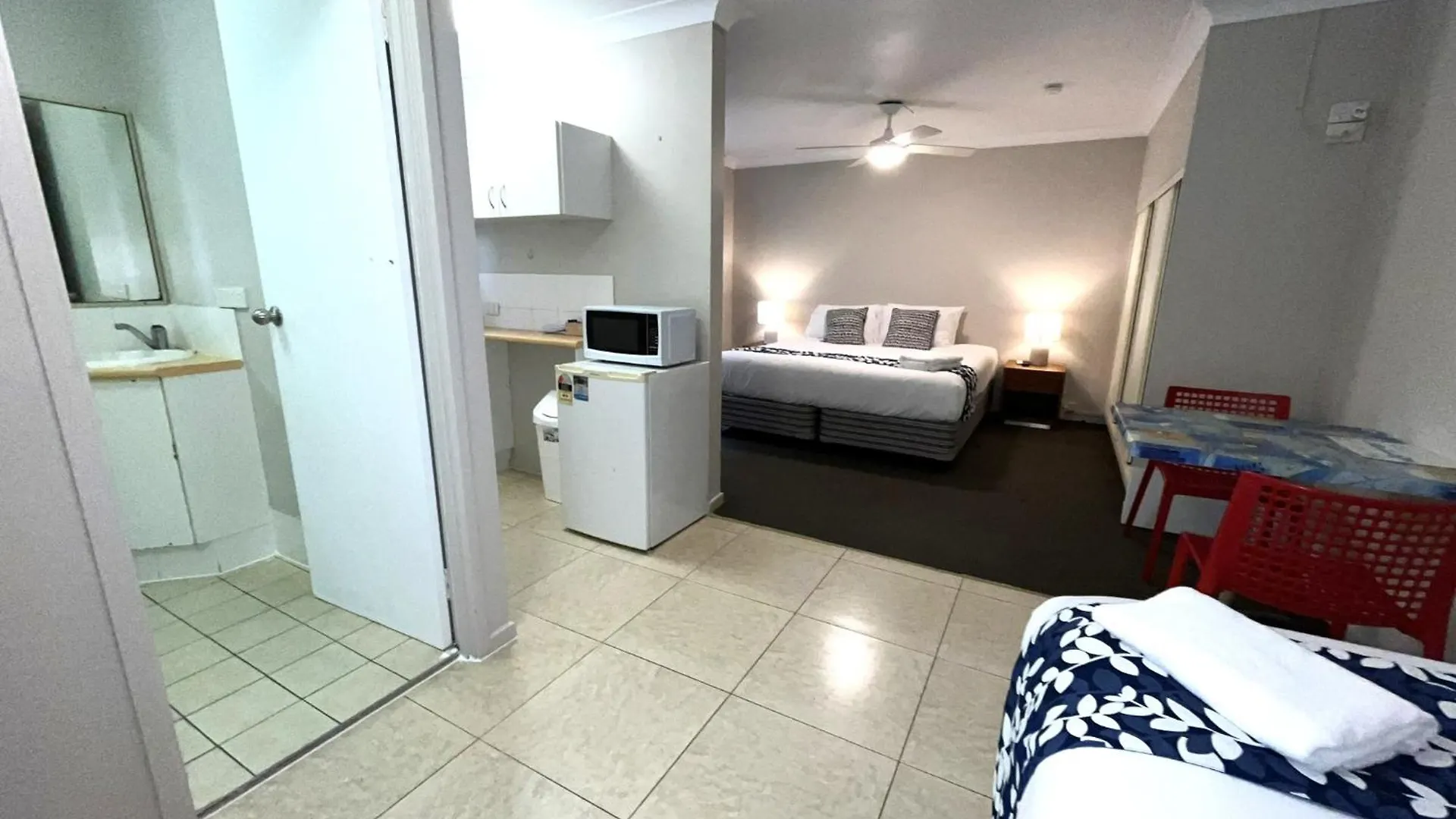 Browns Broadbeach Motel Gold Coast