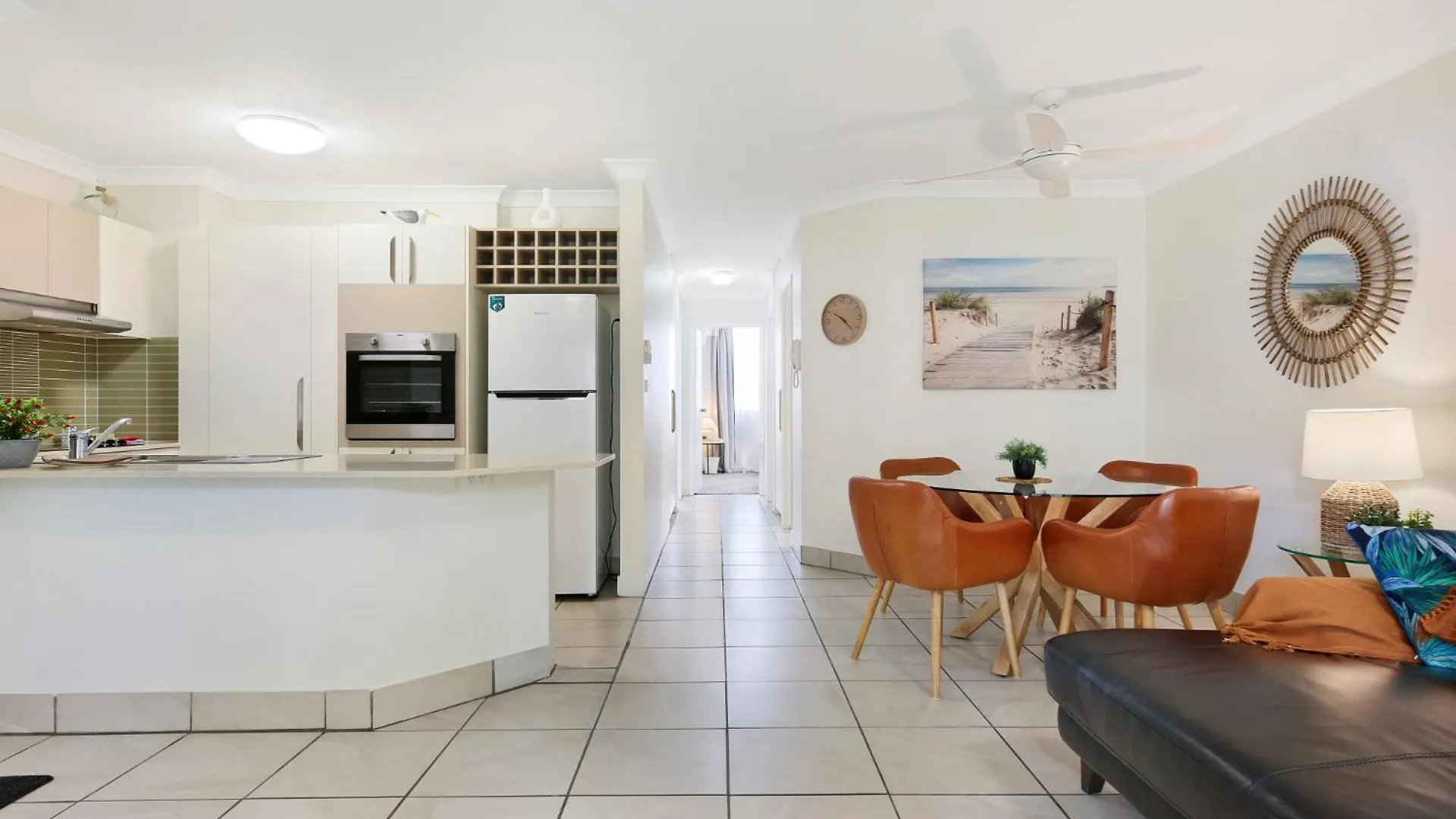 Beachside 2-bed With Parking, Pool, & Bbq *