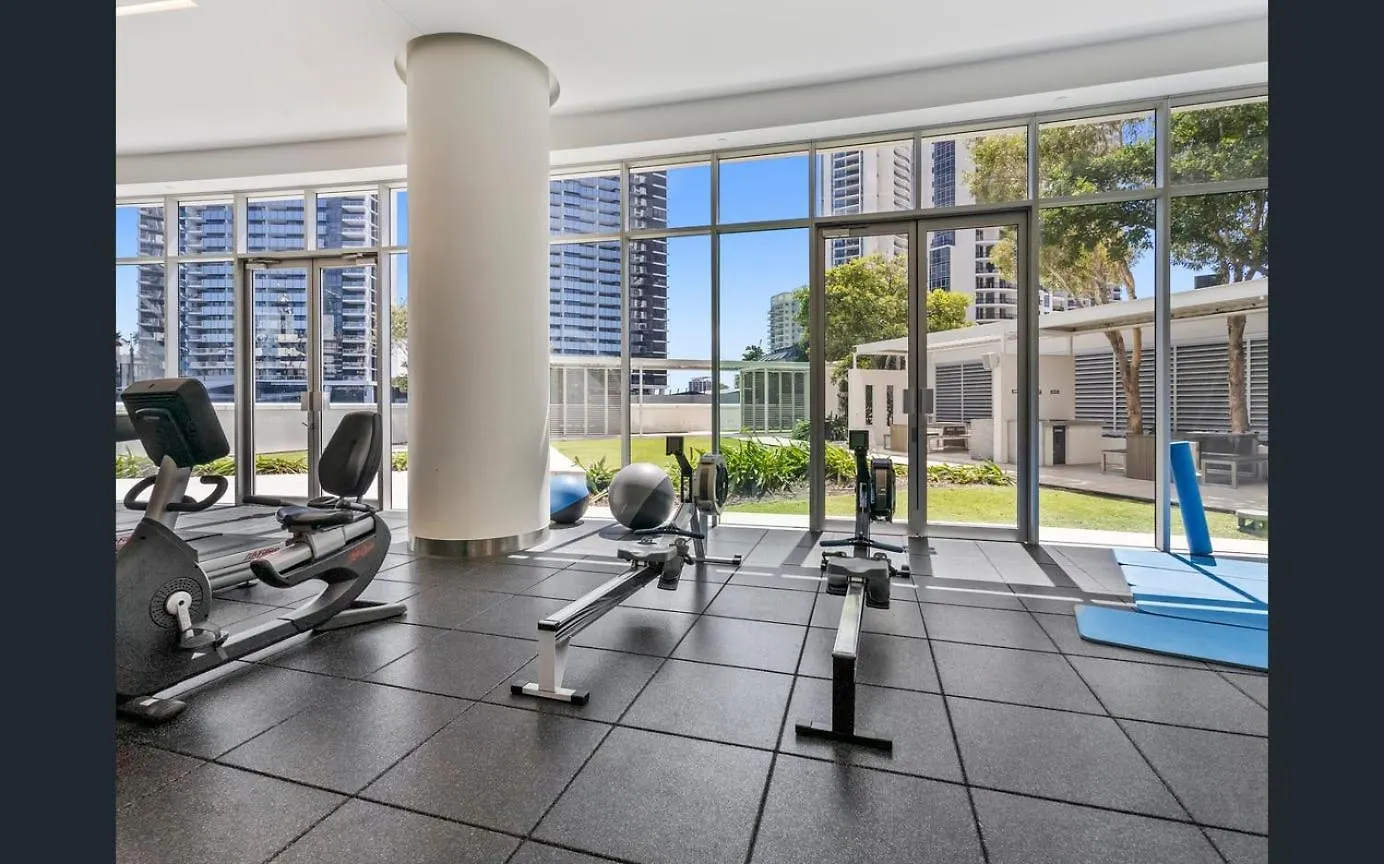 شقة Hilton 2 Bed 2 Bath With Car Park 12704 *