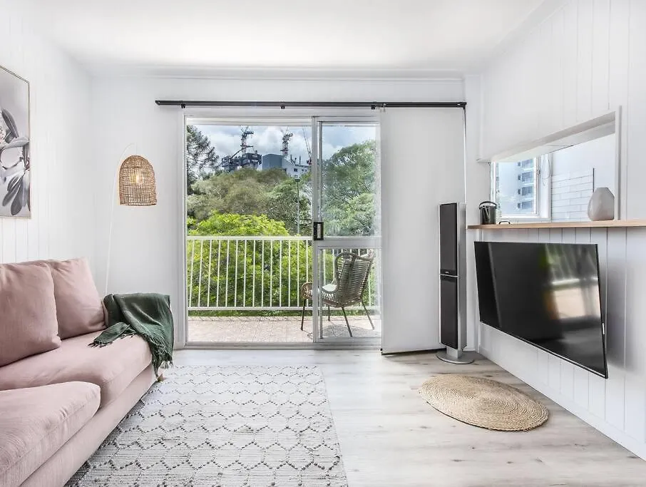 The Local Burleigh Heads アパート ゴールドコースト