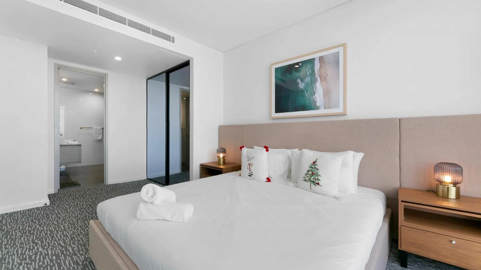 Oceanfront 3-bed With Stunning Views, Pool & Sauna *