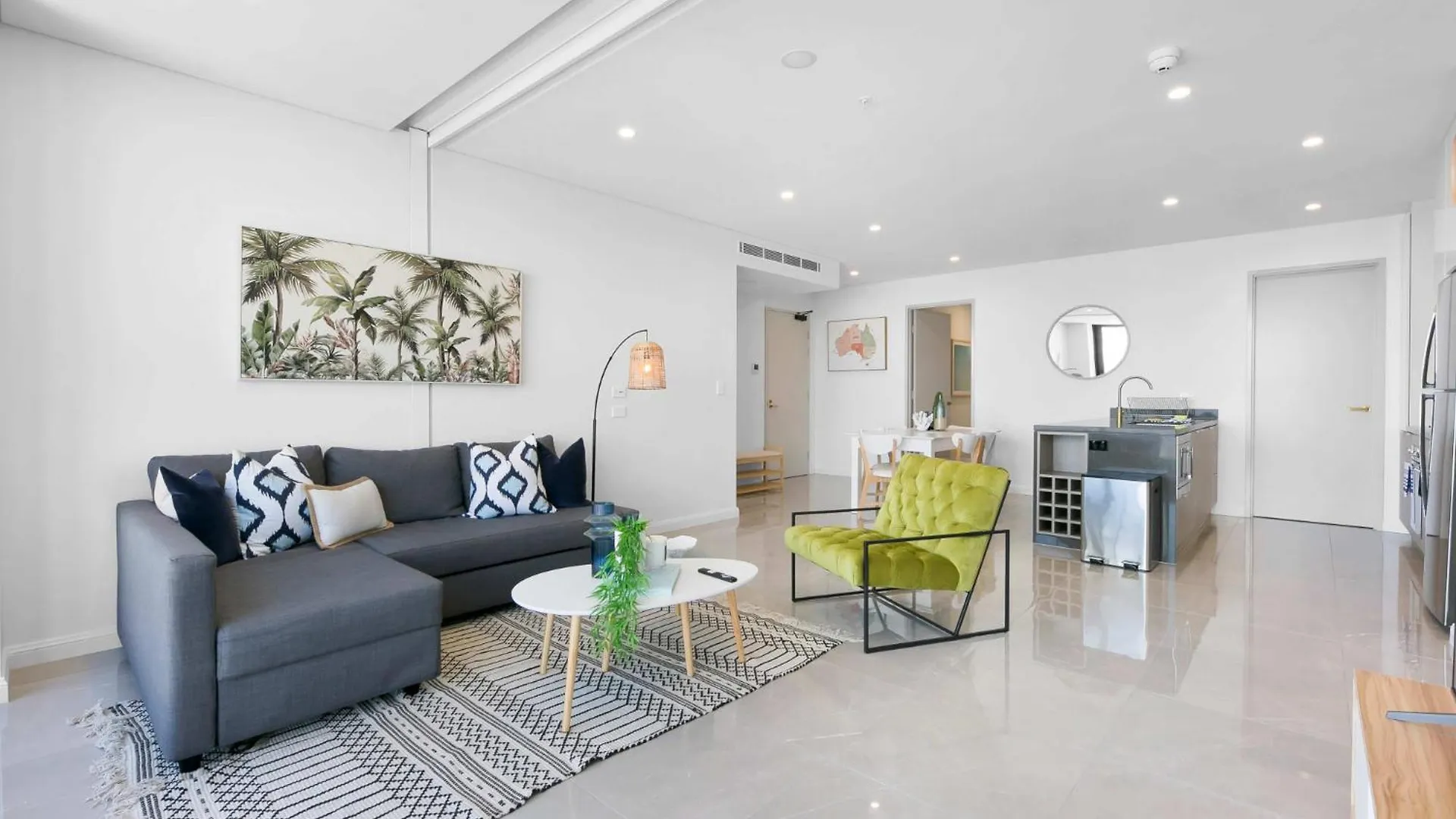 Oceanfront 3-bed With Stunning Views, Pool & Sauna Lägenhet