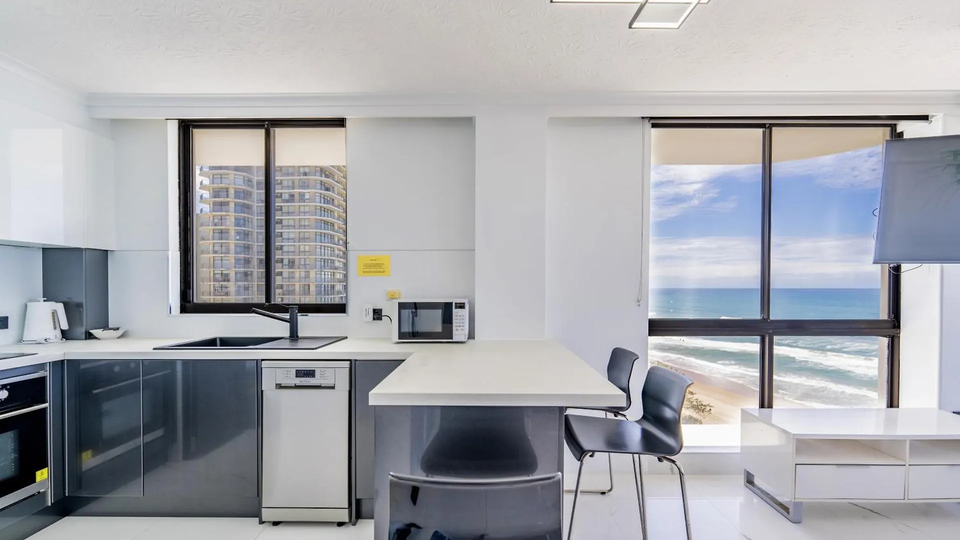 Aparthotel Olympus Beachfront