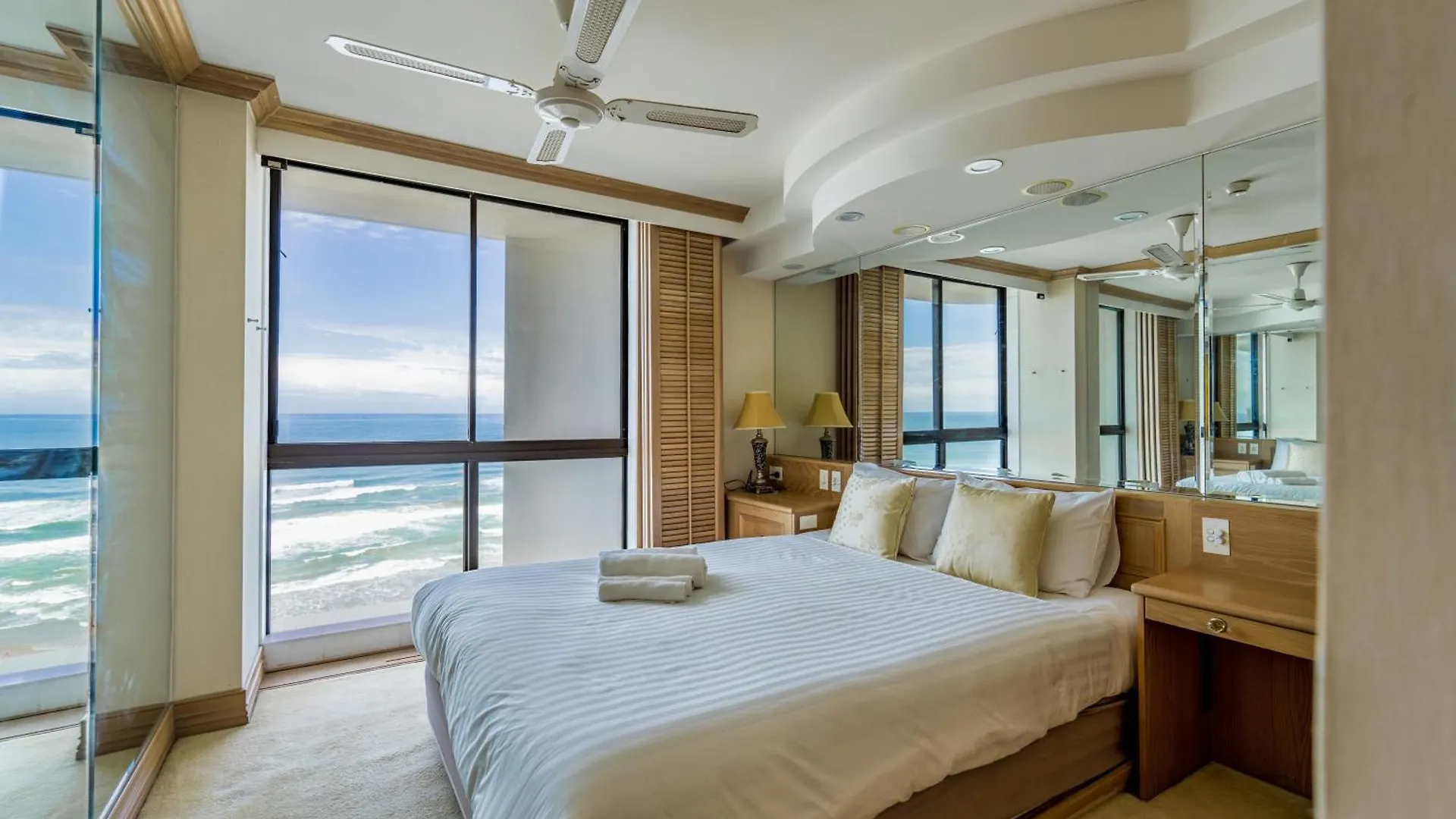 Olympus Beachfront Aparthotel Gold Coast
