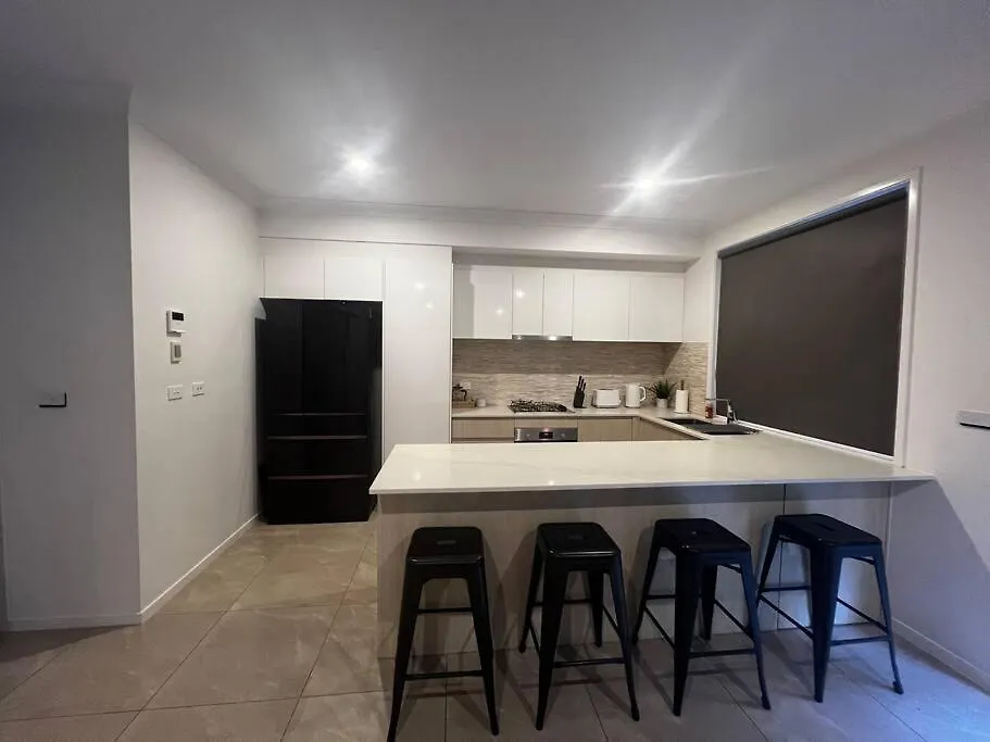 Townhouse In Hope Island Holiday home Gold Coast