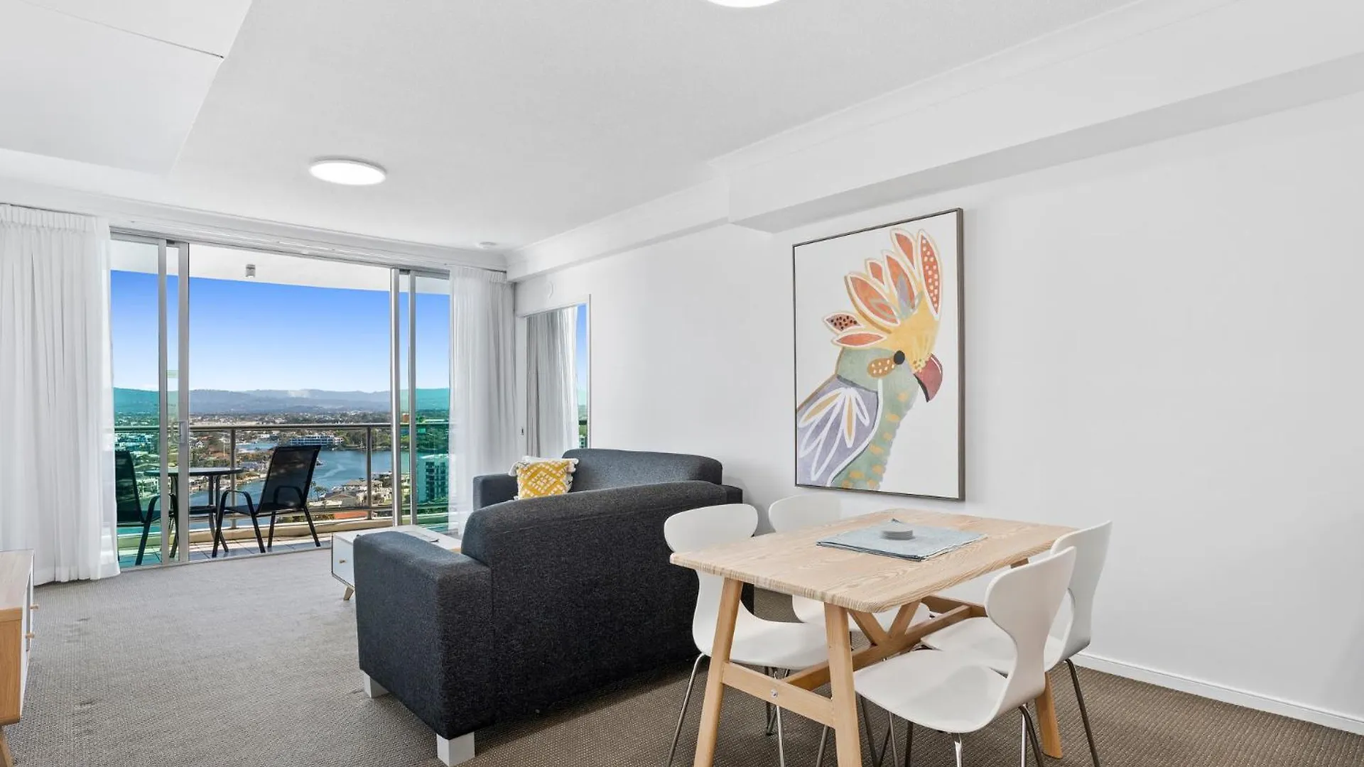 Apartamento Towers Of Chevron - Private
