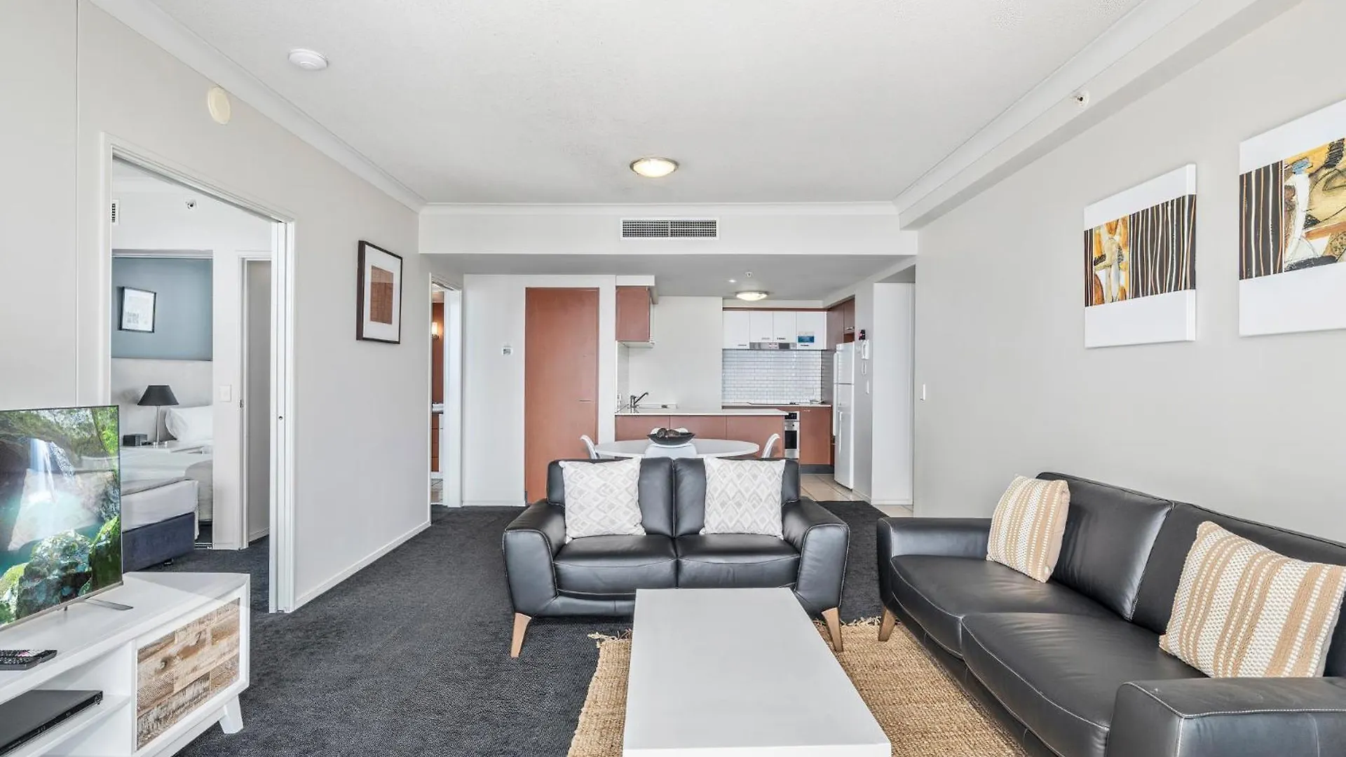 Apartamento Towers Of Chevron - Private