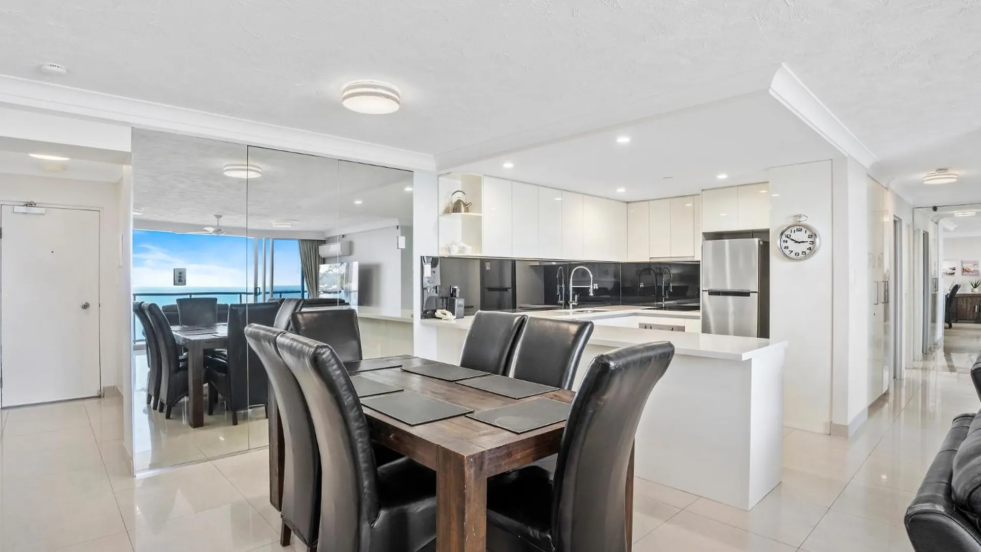 Peninsula Surfers Paradise - Hosted By Coastal Letting Apartment *