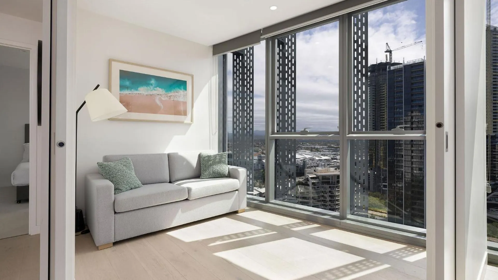 Ultiqa Signature At Broadbeach *