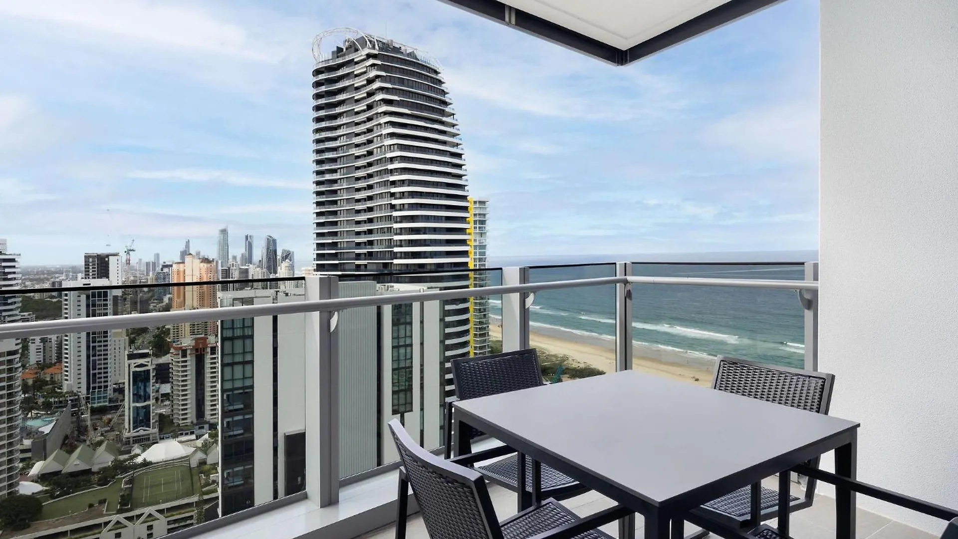 Ultiqa Signature At Broadbeach Gold Coast