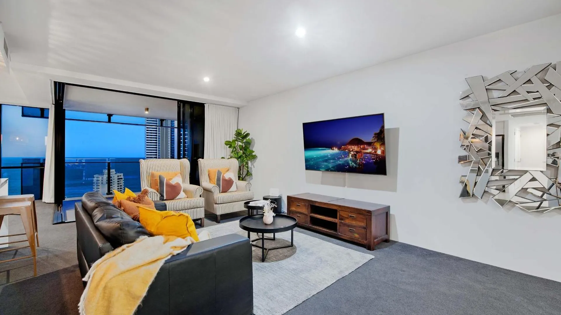 Apartament Ocean View With Balcony - Circle On Cavill - Location! - Self Contained & Privately Managed Gold Coast