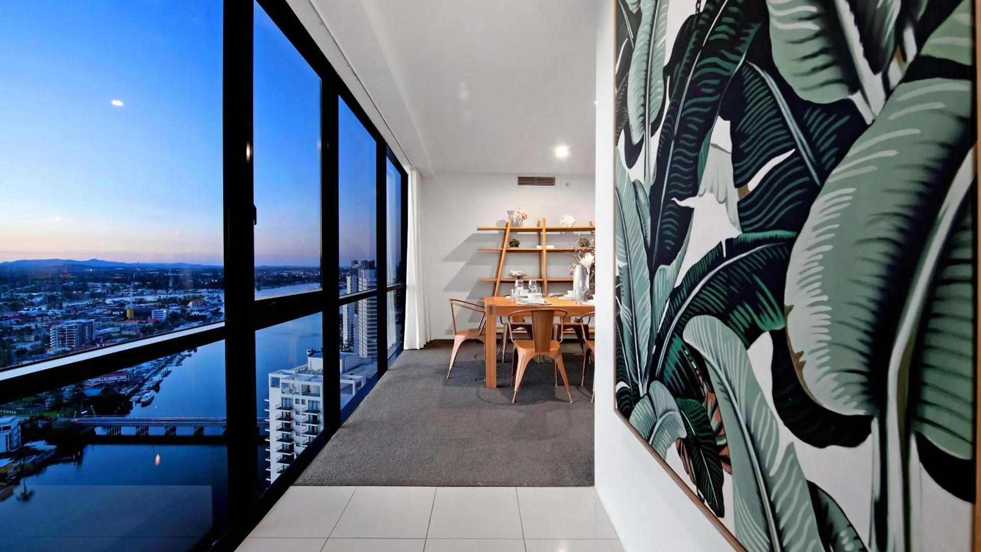 Ocean View With Balcony - Circle On Cavill - Location! - Self Contained & Privately Managed Apartament Gold Coast